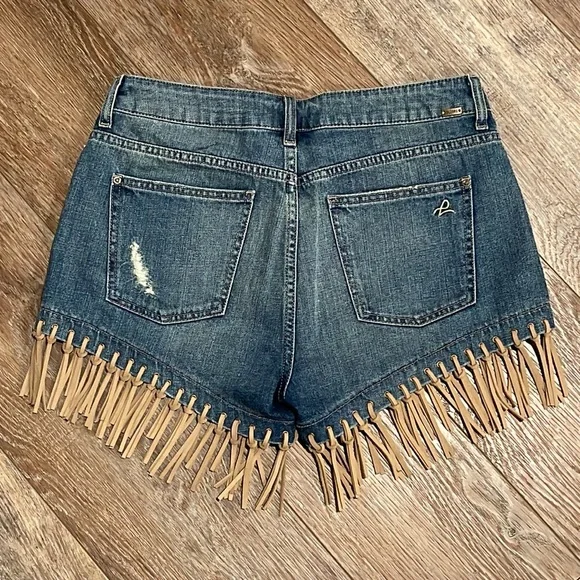 DL1961 IVY HIGH RISE FRINGED HEM DISTRESSED DENIM JEAN SHORTS **NWT** - Picture 8 of 12